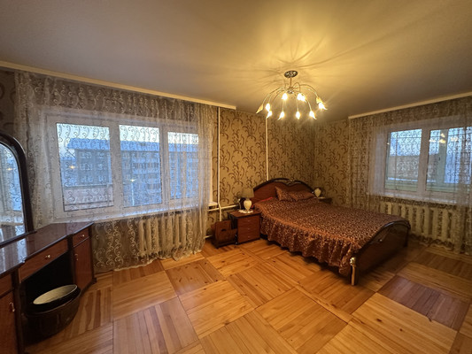 Продам многокомнатную квартиру, Мира ул, 100, Иркутск г