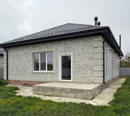 Продам дом, Островского ул, 196, Славянск-на-Кубани г, 0 км от города