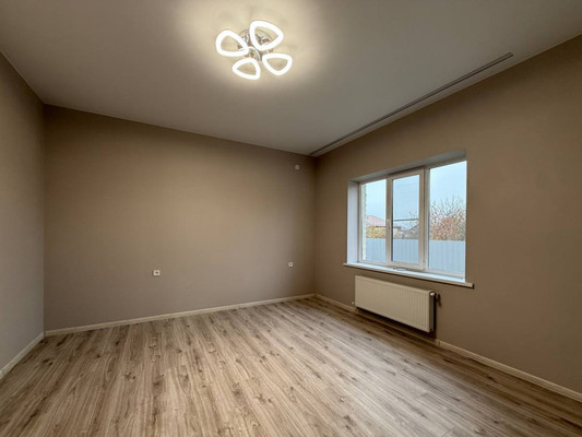 Продам дом, Островского ул, 196, Славянск-на-Кубани г, 0 км от города