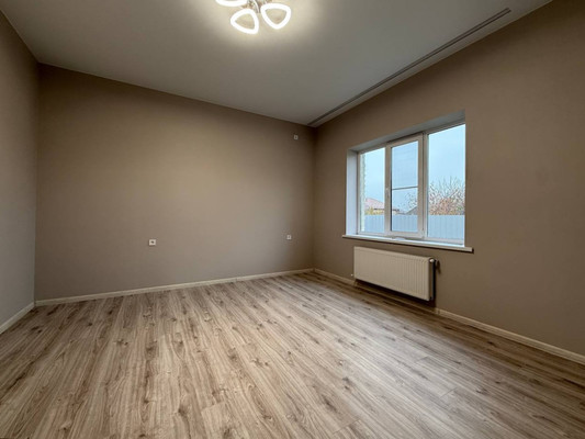 Продам дом, Островского ул, 196, Славянск-на-Кубани г, 0 км от города