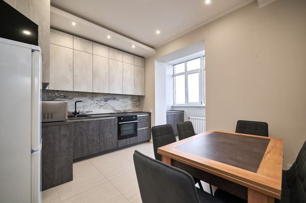 Продам двухкомнатную (2-комн.) квартиру, Новокуркинское ш, 51, Москва г