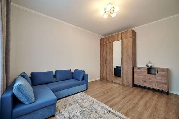 Продам двухкомнатную (2-комн.) квартиру, Новокуркинское ш, 51, Москва г