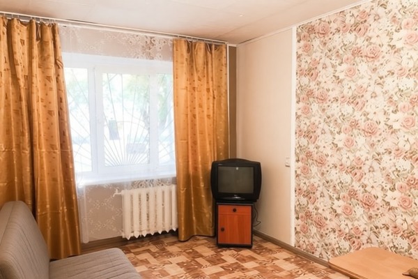 Продам трехкомнатную (3-комн.) квартиру, Аллея смелых ул, 3, Калининград г