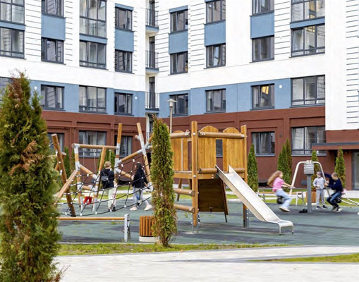 Продам трехкомнатную (3-комн.) квартиру, Героя России Катериничева ул, 7, Калининград г