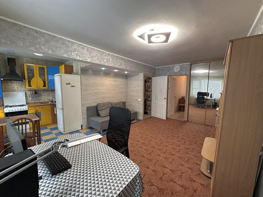 Продам двухкомнатную (2-комн.) квартиру, Речной пер, 19, Красноярск г