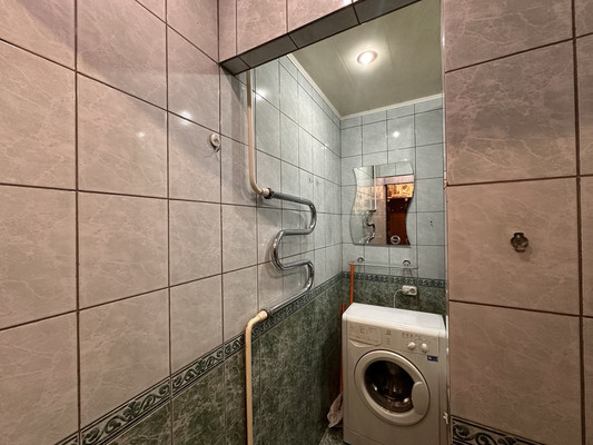 Продам двухкомнатную (2-комн.) квартиру, Речной пер, 19, Красноярск г