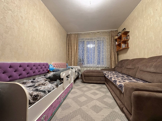 Продам двухкомнатную (2-комн.) квартиру, Шувалова ул, 1, Мурино п