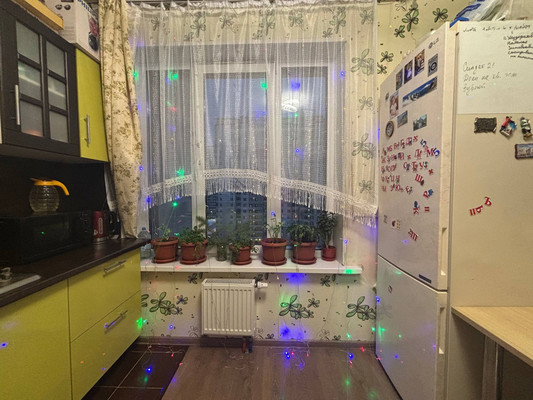 Продам двухкомнатную (2-комн.) квартиру, Шувалова ул, 1, Мурино п