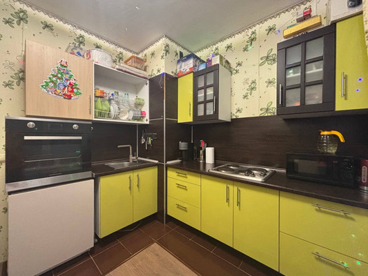 Продам двухкомнатную (2-комн.) квартиру, Шувалова ул, 1, Мурино п