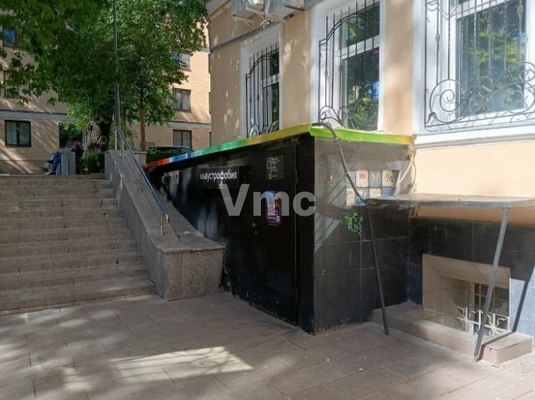 Продам коммерческое помещение 192,6 м2, Маросейка ул, 13 3, Москва г