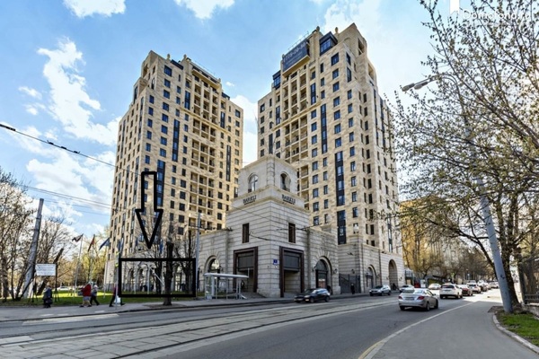 Продам коммерческое помещение 302 м2, Орджоникидзе ул, 1, Москва г