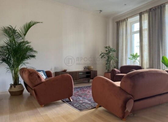 Продам двухкомнатную (2-комн.) квартиру, Тимура Фрунзе ул, 18, Москва г