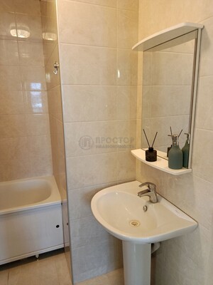 Продам многокомнатную квартиру, Красногорский б-р, 24, Красногорск г