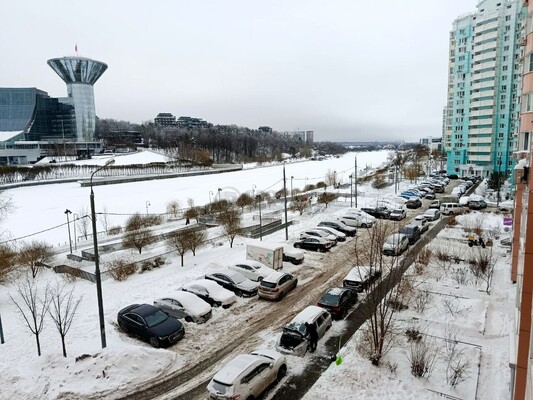 Продам многокомнатную квартиру, Красногорский б-р, 24, Красногорск г