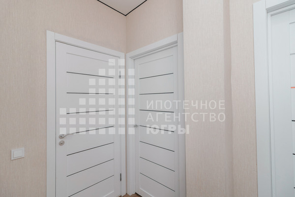 Продам однокомнатную (1-комн.) квартиру, Самаровская ул, 4, Ханты-Мансийск г