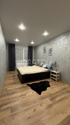 Сдам трехкомнатную (3-комн.) квартиру, Новосельская ул, 6, Холмская ст-ца