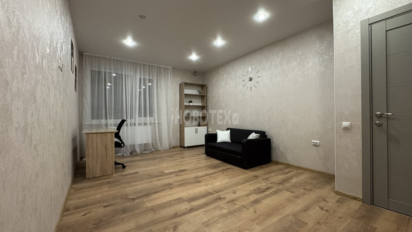 Сдам трехкомнатную (3-комн.) квартиру, Новосельская ул, 6, Холмская ст-ца