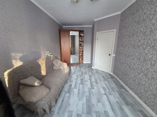 Продам однокомнатную (1-комн.) квартиру, Тихорецкая ул, 22В, Калининград г