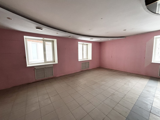 Продам трехкомнатную (3-комн.) квартиру, Бабушкина ул, 31, Сыктывкар г