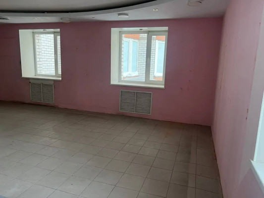 Продам трехкомнатную (3-комн.) квартиру, Бабушкина ул, 31, Сыктывкар г