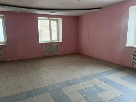 Продам трехкомнатную (3-комн.) квартиру, Бабушкина ул, 31, Сыктывкар г