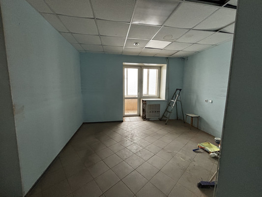 Продам трехкомнатную (3-комн.) квартиру, Бабушкина ул, 31, Сыктывкар г