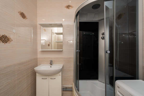 Продам однокомнатную (1-комн.) квартиру, Красных Мадьяр ул, 14, Иркутск г