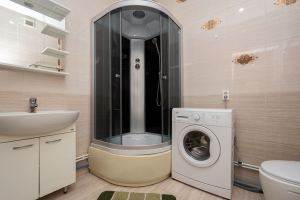 Продам однокомнатную (1-комн.) квартиру, Красных Мадьяр ул, 14, Иркутск г