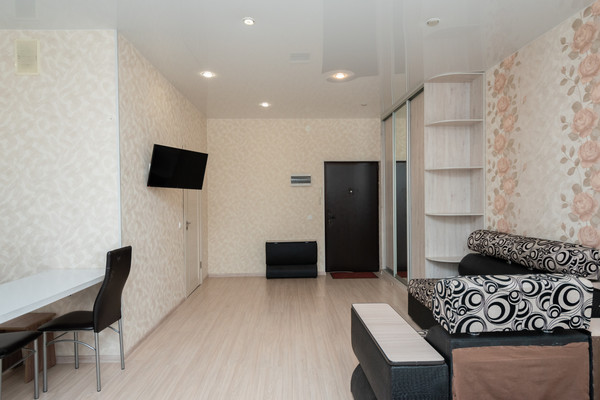 Продам однокомнатную (1-комн.) квартиру, Красных Мадьяр ул, 14, Иркутск г