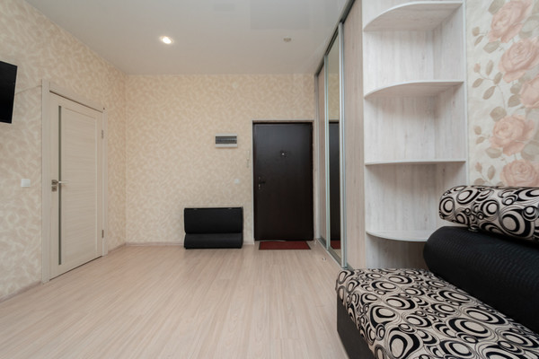 Продам однокомнатную (1-комн.) квартиру, Красных Мадьяр ул, 14, Иркутск г