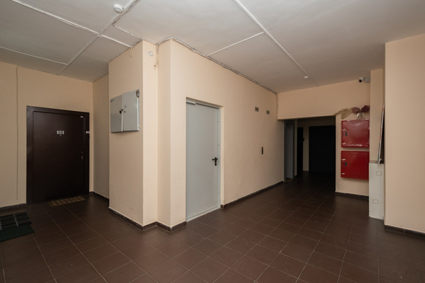 Продам однокомнатную (1-комн.) квартиру, Красных Мадьяр ул, 14, Иркутск г