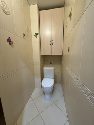 Продам двухкомнатную (2-комн.) квартиру, Гидростроителей ул, 63, Краснодар г