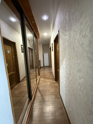 Продам двухкомнатную (2-комн.) квартиру, Гидростроителей ул, 63, Краснодар г