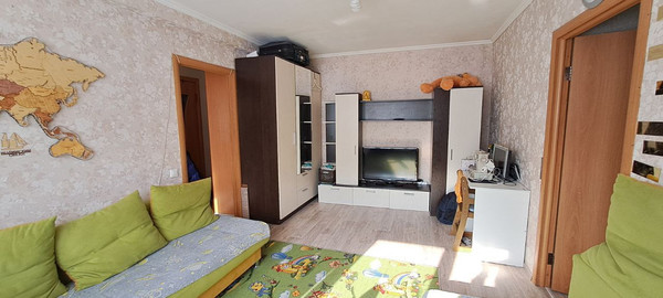 Продам двухкомнатную (2-комн.) квартиру, Парашютная ул, 74а, Красноярск г