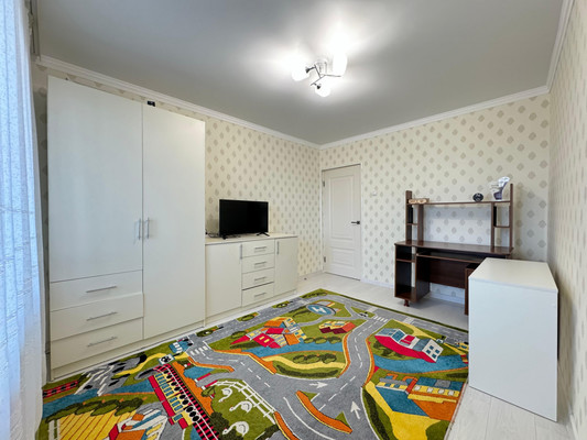 Продам трехкомнатную (3-комн.) квартиру, Нартановская ул, 10, Нальчик г