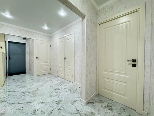 Продам трехкомнатную (3-комн.) квартиру, Нартановская ул, 10, Нальчик г