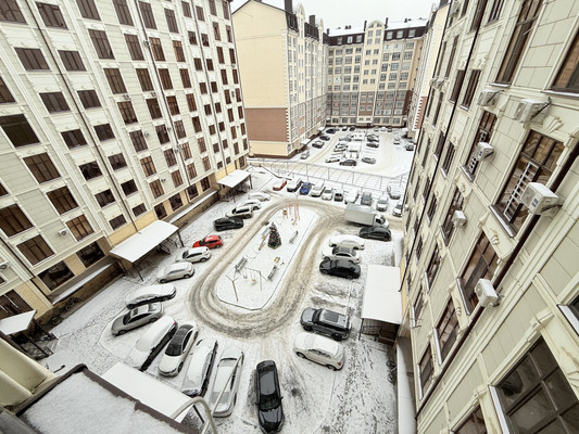 Продам многокомнатную квартиру, Тлостанова ул, 28, Нальчик г