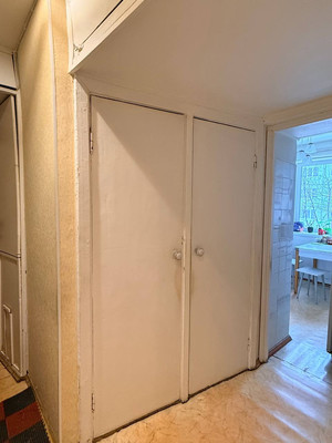 Продам трехкомнатную (3-комн.) квартиру, Псковская ул, 18, Великий Новгород г