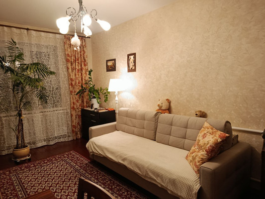 Продам двухкомнатную (2-комн.) квартиру, Кирьянова ул, 17, Яхрома г