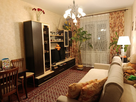 Продам двухкомнатную (2-комн.) квартиру, Кирьянова ул, 17, Яхрома г