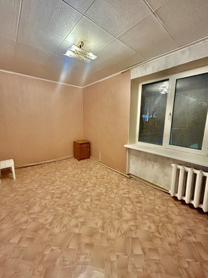 Продам двухкомнатную (2-комн.) квартиру, Кечкеметская ул, 91, Симферополь г