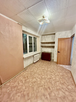 Продам двухкомнатную (2-комн.) квартиру, Кечкеметская ул, 91, Симферополь г