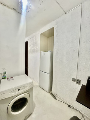 Продам двухкомнатную (2-комн.) квартиру, Кечкеметская ул, 91, Симферополь г