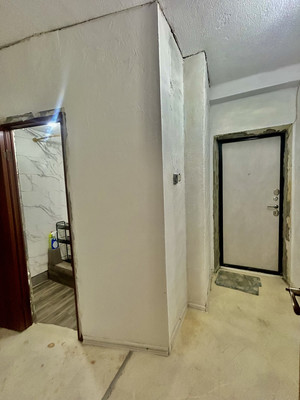 Продам двухкомнатную (2-комн.) квартиру, Кечкеметская ул, 91, Симферополь г