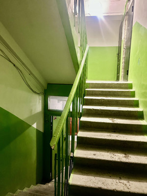 Продам двухкомнатную (2-комн.) квартиру, Кечкеметская ул, 91, Симферополь г