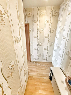 Продам однокомнатную (1-комн.) квартиру, Ратной Славы ул, 42, Российский п