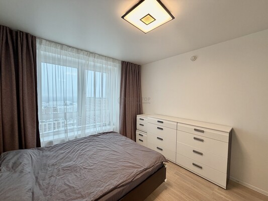 Продам однокомнатную (1-комн.) квартиру, Ясеневая ул, 12к1, Москва г