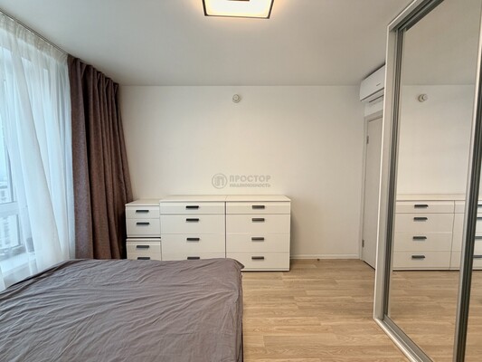 Продам однокомнатную (1-комн.) квартиру, Ясеневая ул, 12к1, Москва г