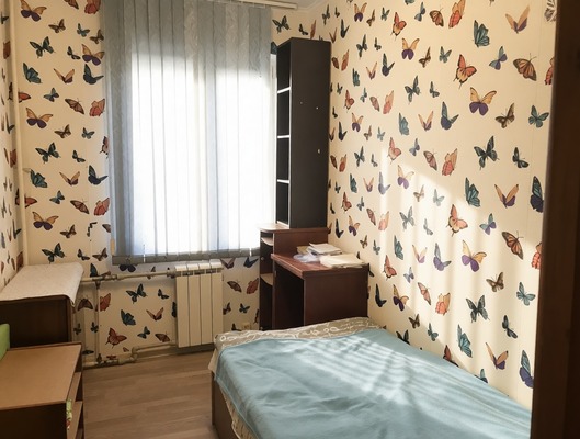 Продам трехкомнатную (3-комн.) квартиру, Красноармейская (Центральный р-н) ул, 15, Сочи г