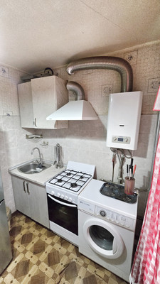 Продам двухкомнатную (2-комн.) квартиру, им. Братьев Дроздовых ул, 14, Краснодар г